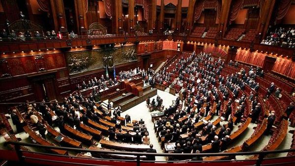 Il tortuoso cammino Ideologie parlamento ital